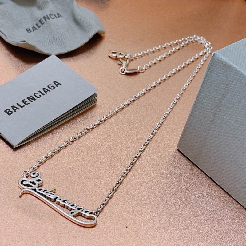 Balenciaga necklace 12lyr06